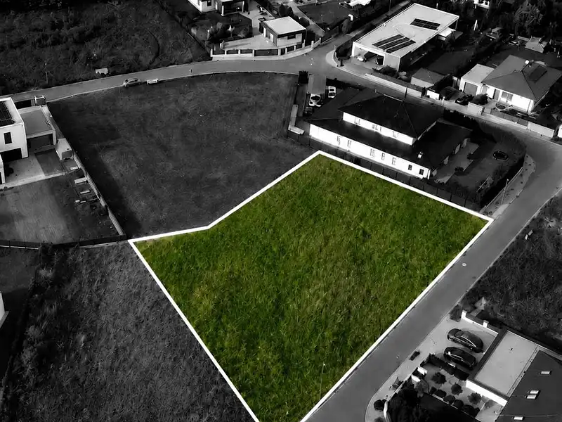 Prodej stavebního pozemku 1587 m², Karlovy Vary – náhled fotky 1