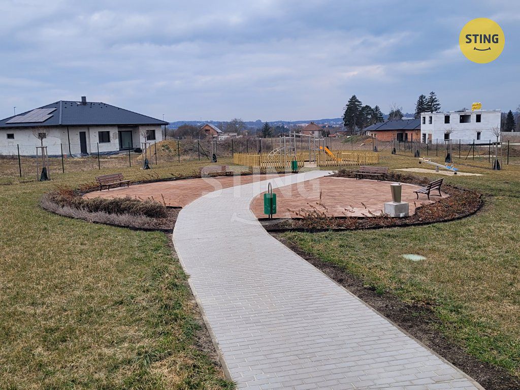 Prodej stavebního pozemku 961 m² – fotografie 3