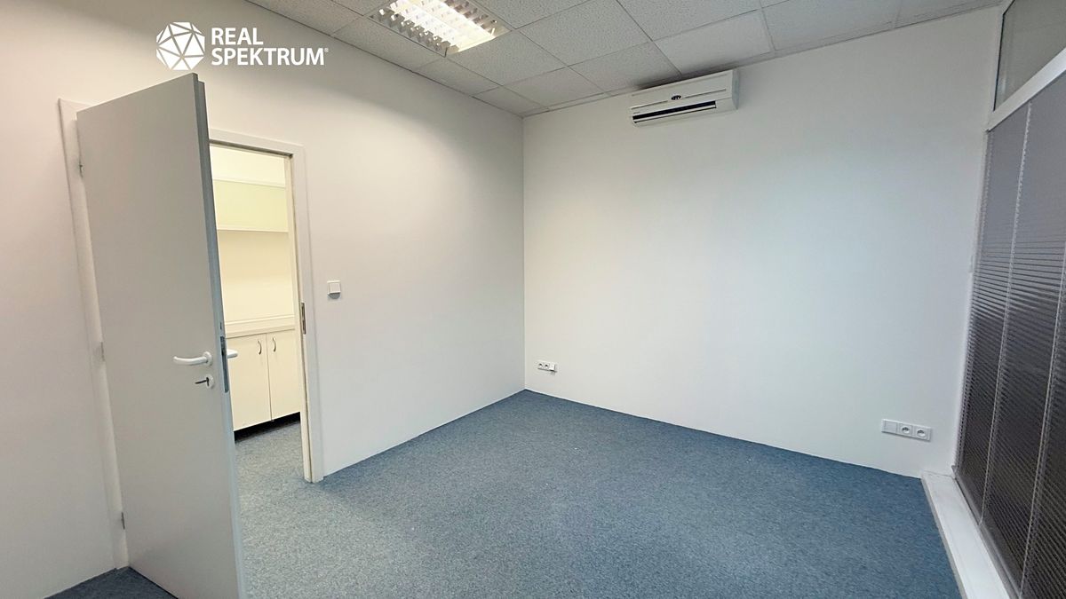 Pronájem kanceláře 92 m² – fotografie 2