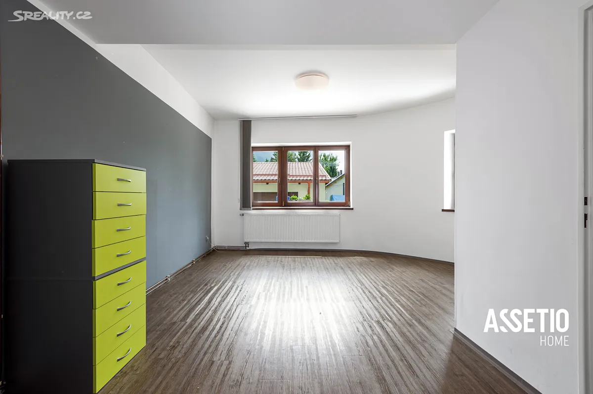 Pronájem obchodního prostoru 61 m² – pohled 2