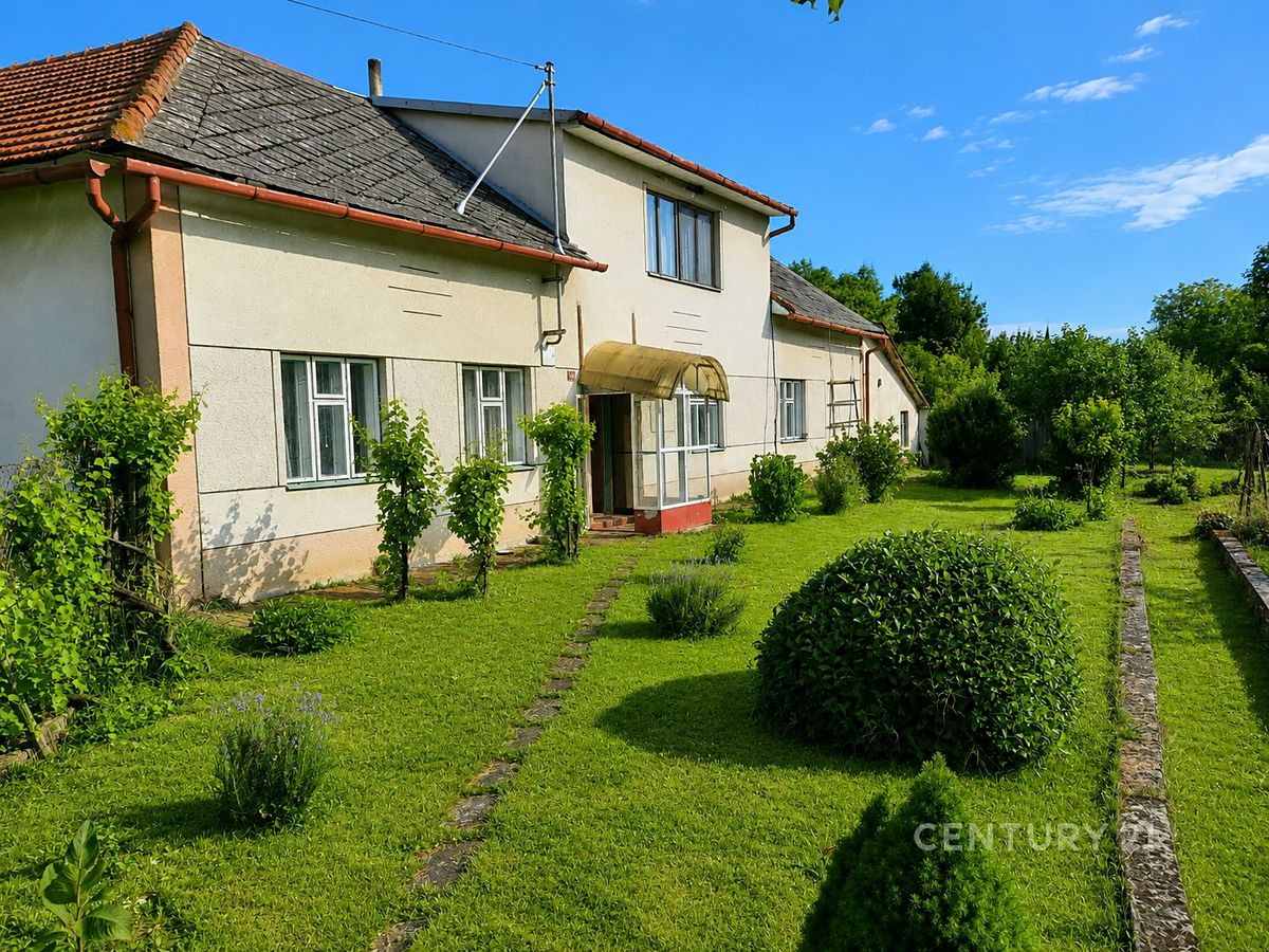 Prodej rodinného domu 150 m², pozemek 3692 m²