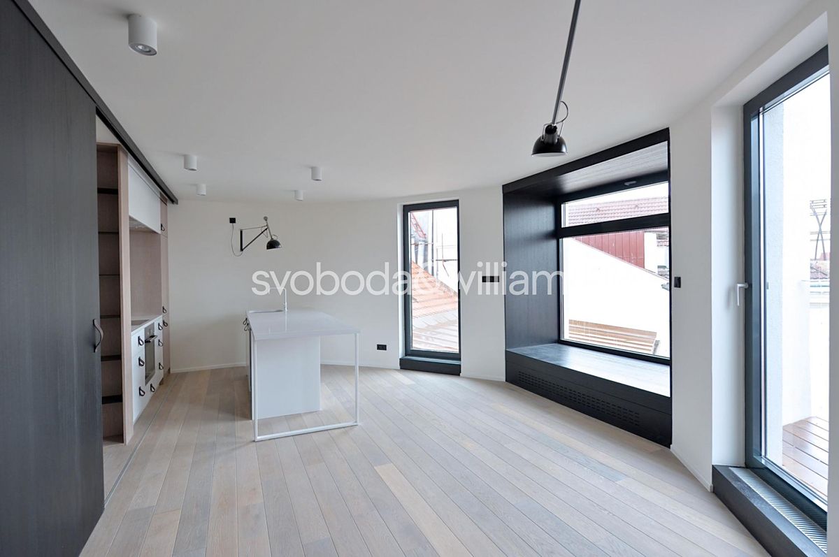 Pronájem bytu 2+kk 60 m²