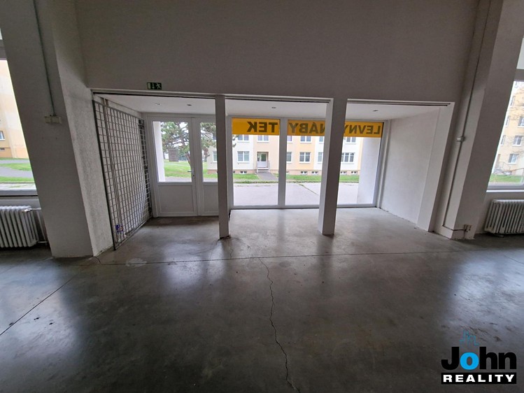 Комерційне приміщення в оренду, 400 м² (8 з 27)