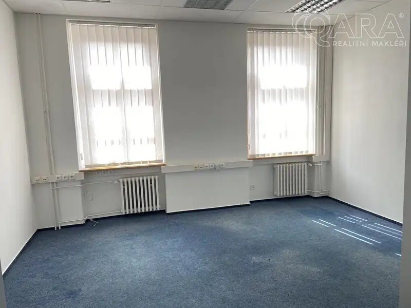 Pronájem kanceláře 33 m², Vyškov – náhled fotky 1