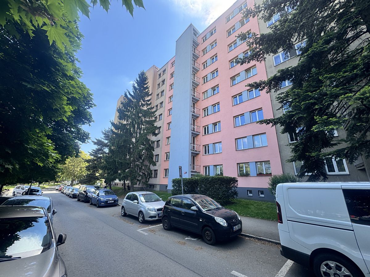 Pronájem bytu 1+kk 28 m²