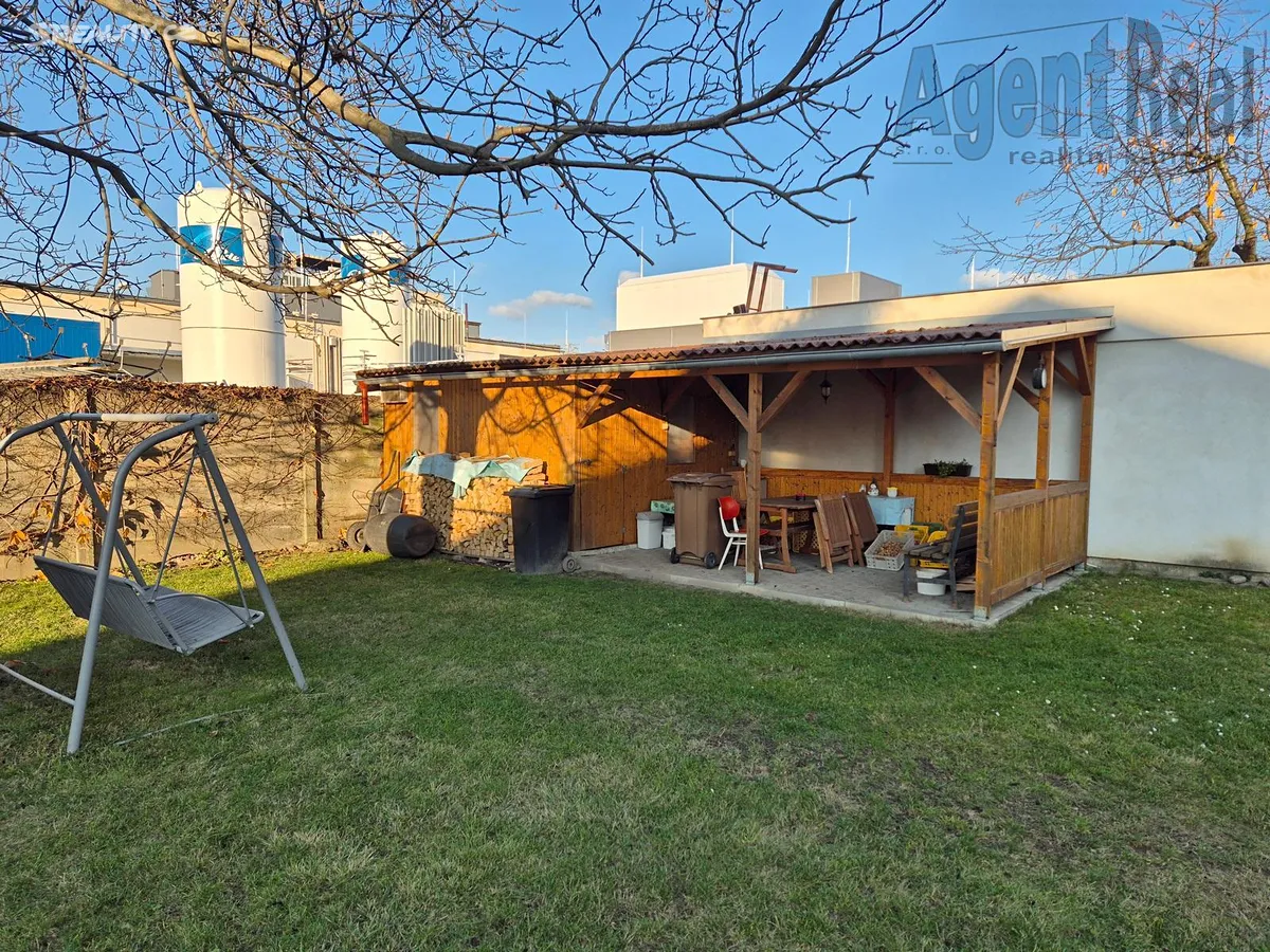 Prodej bytu 2+kk 68 m² – pohled 3