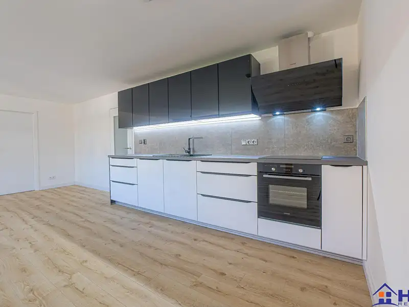 Prodej bytu 3+kk 84 m², Jablonec nad Nisou – náhled fotky 3