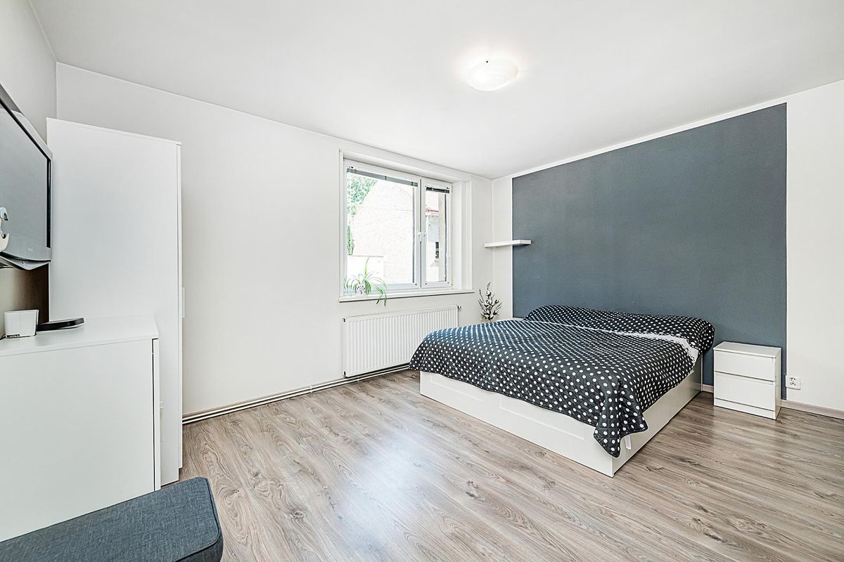 Prodej rodinného domu 210 m², pozemek 375 m² – fotografie 5