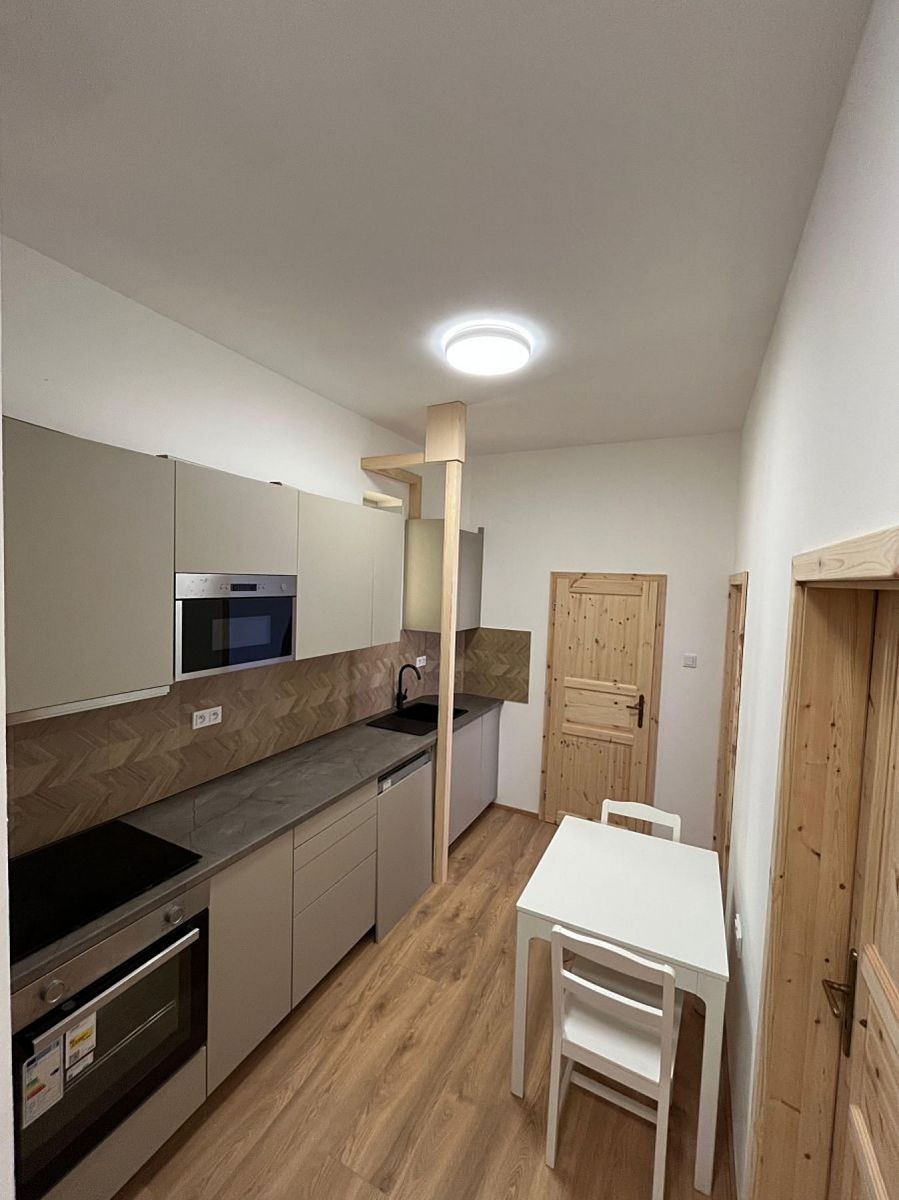 Pronájem bytu 2+1 60 m²