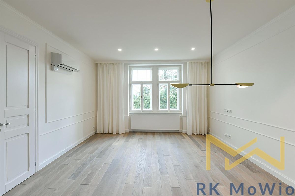Pronájem bytu 4+kk 107 m²