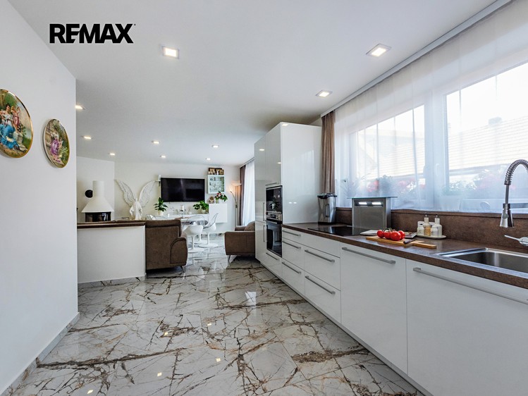 Будинок на продаж, 146 м² (40 з 46)