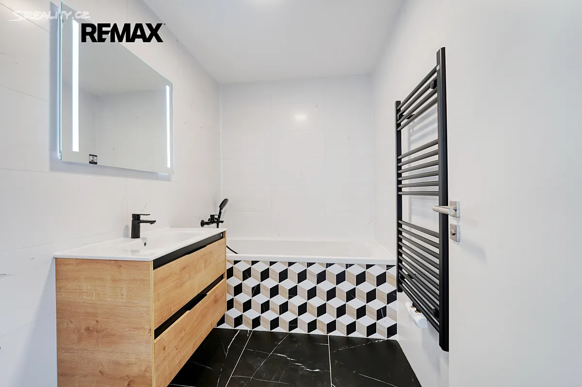 Pronájem bytu 2+kk 64 m² – pohled 6