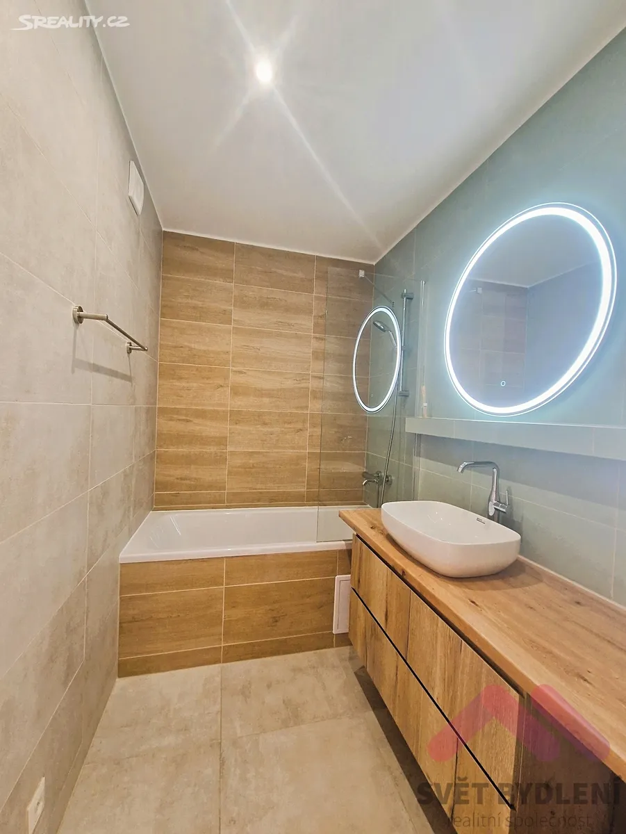 Pronájem bytu 3+kk 73 m², Hlivická