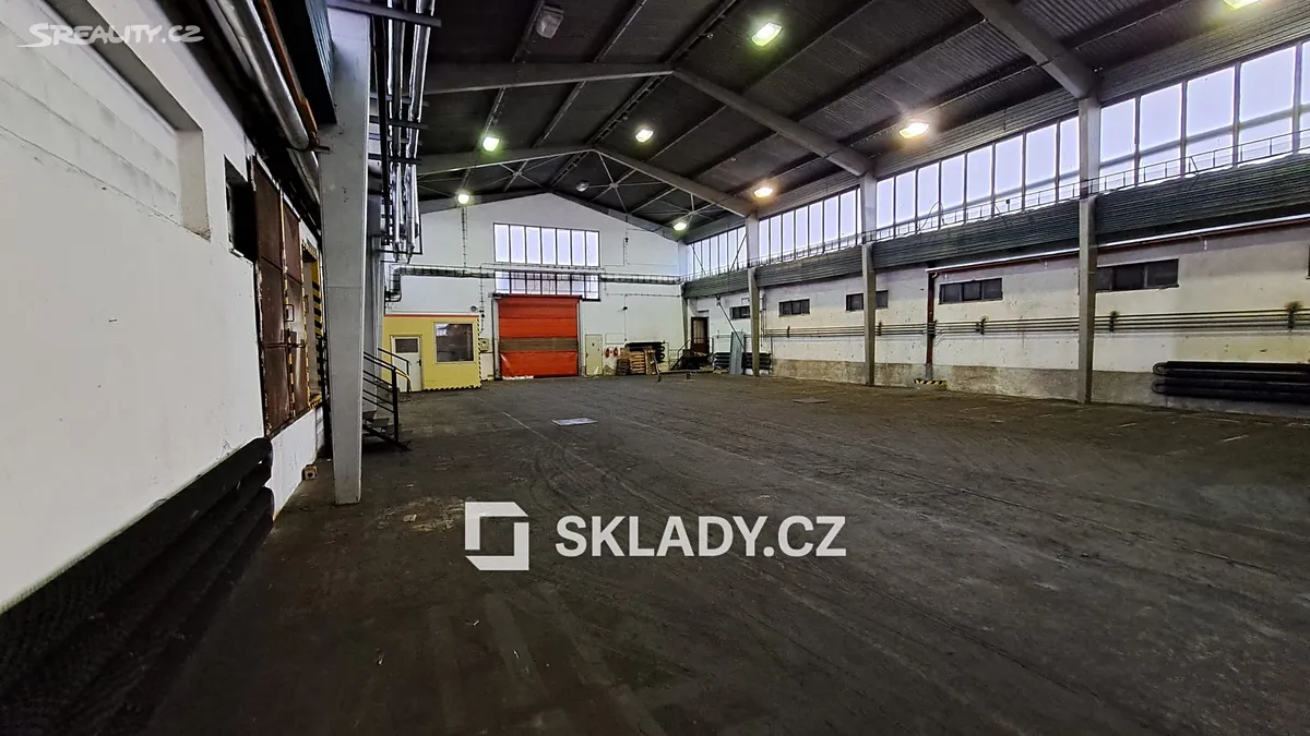 Pronájem skladového prostoru 400 m², Pardubice
