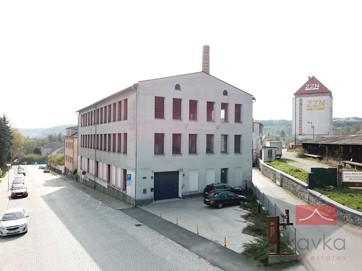 Prodej komerční nemovitosti 1924 m² – fotografie 3