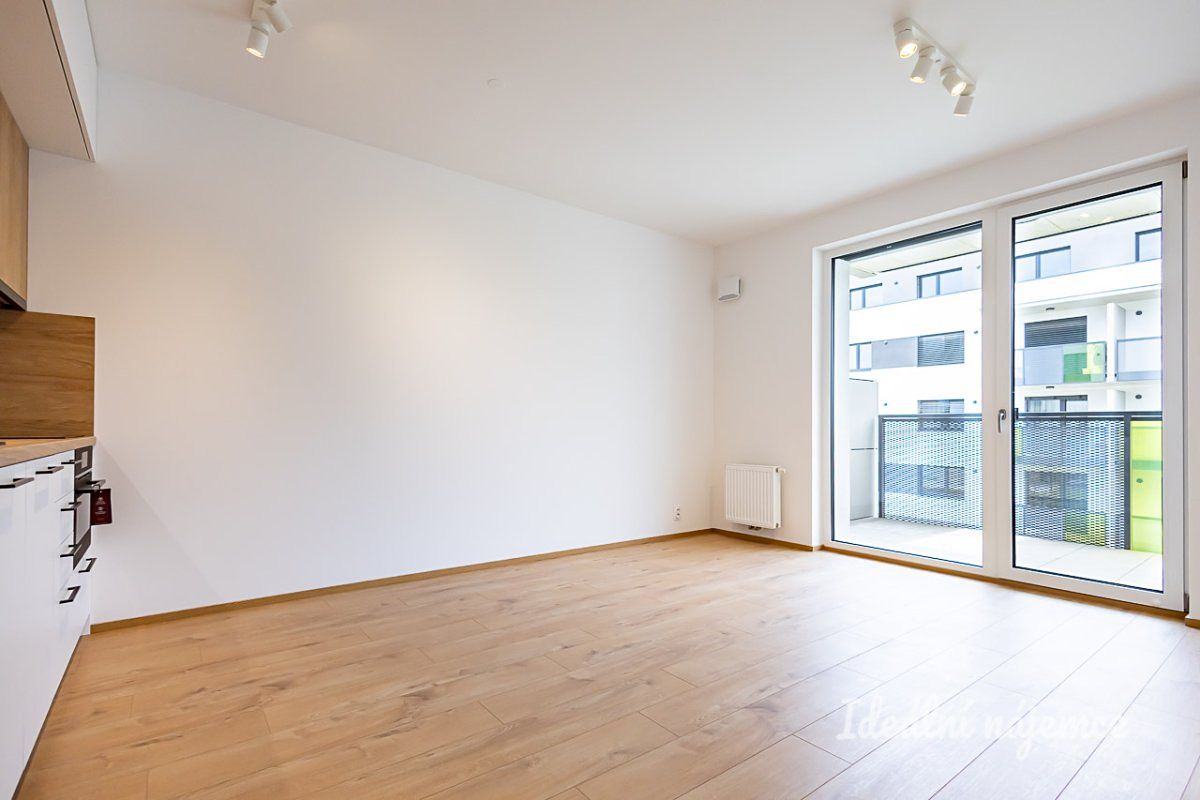 Pronájem bytu 1+kk 33 m²
