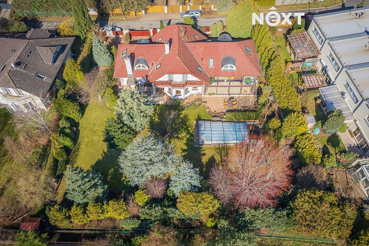 Prodej vily 420 m², pozemek 1542 m² – fotografie 4