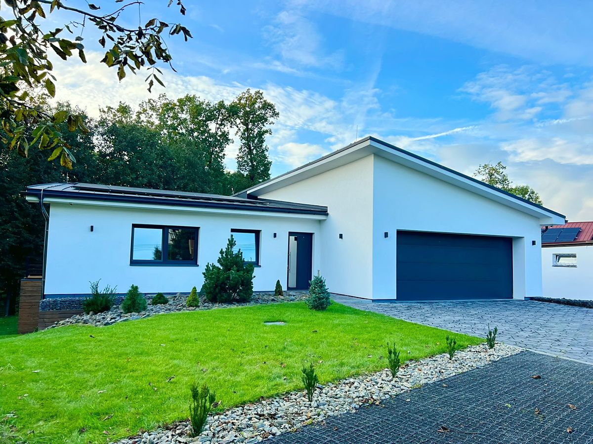 Prodej rodinného domu 261 m², pozemek 962 m²