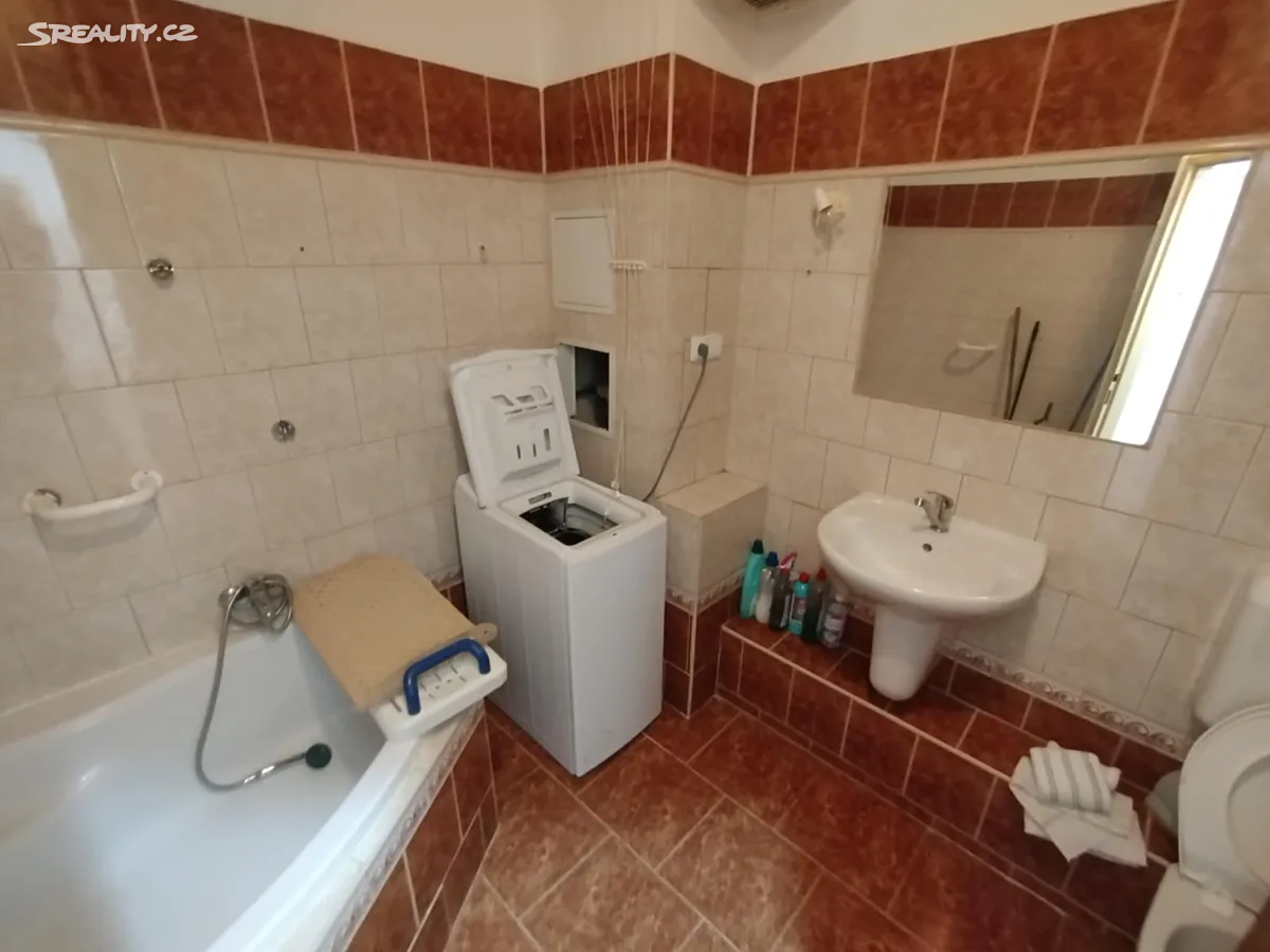 Pronájem bytu 1+1 36 m² – pohled 2