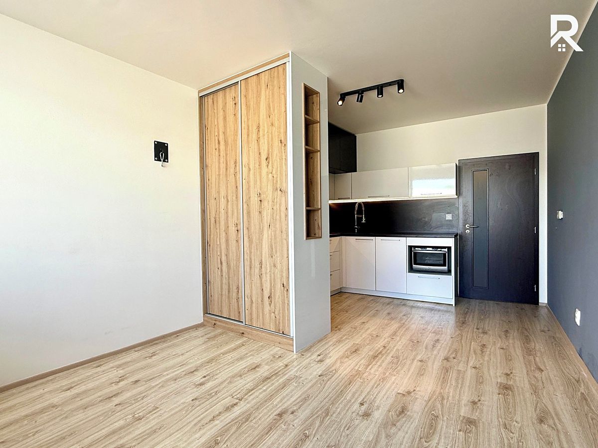 Pronájem bytu 1+kk 31 m²