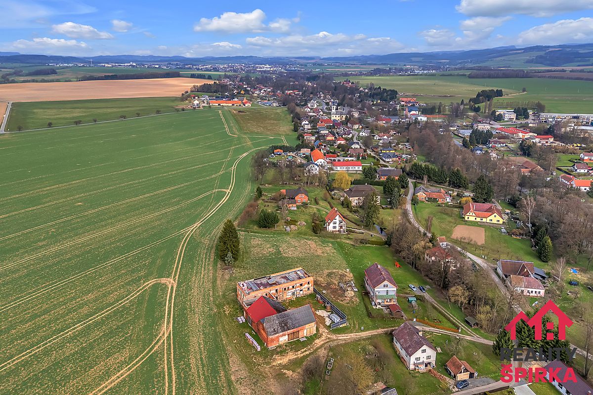 Prodej stavebního pozemku 1692 m² – fotografie 2