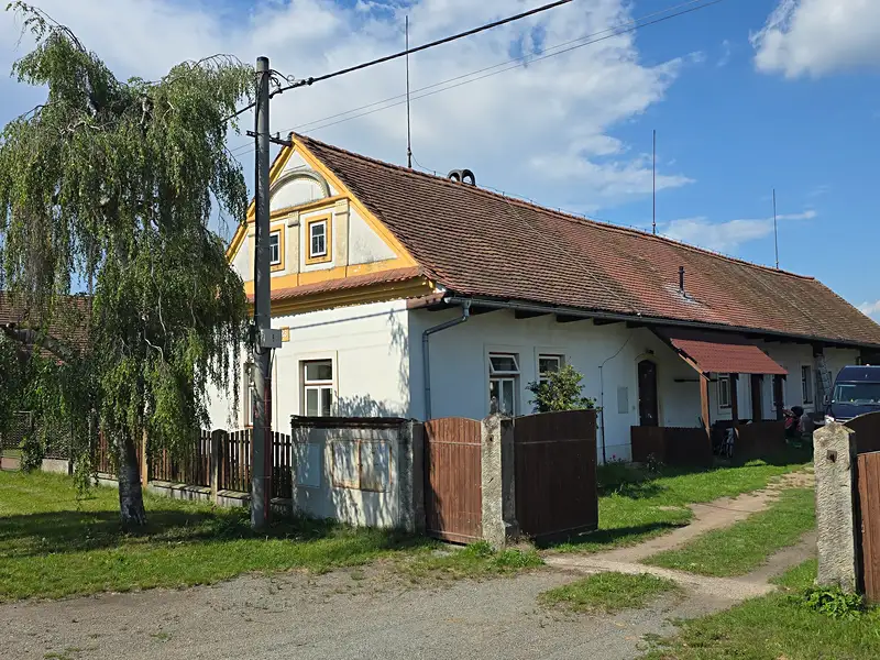 Pronájem rodinného domu 167 m², pozemek 683 m², Hradec Králové – náhled fotky 2