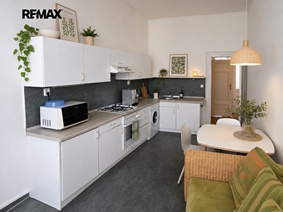 Pronájem bytu 1+1 62 m²