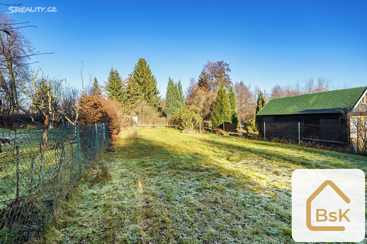 Prodej stavebního pozemku 897 m² – pohled 6