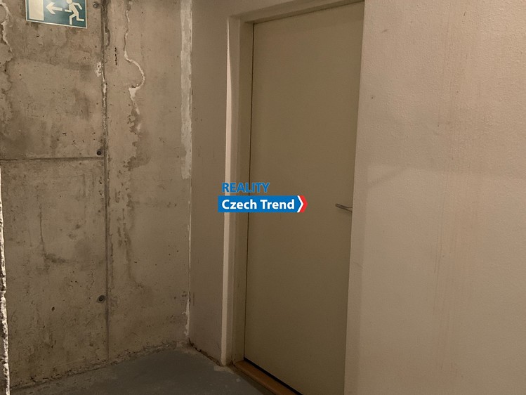 Pronájem nemovitosti, 9 m² (7 z 8)