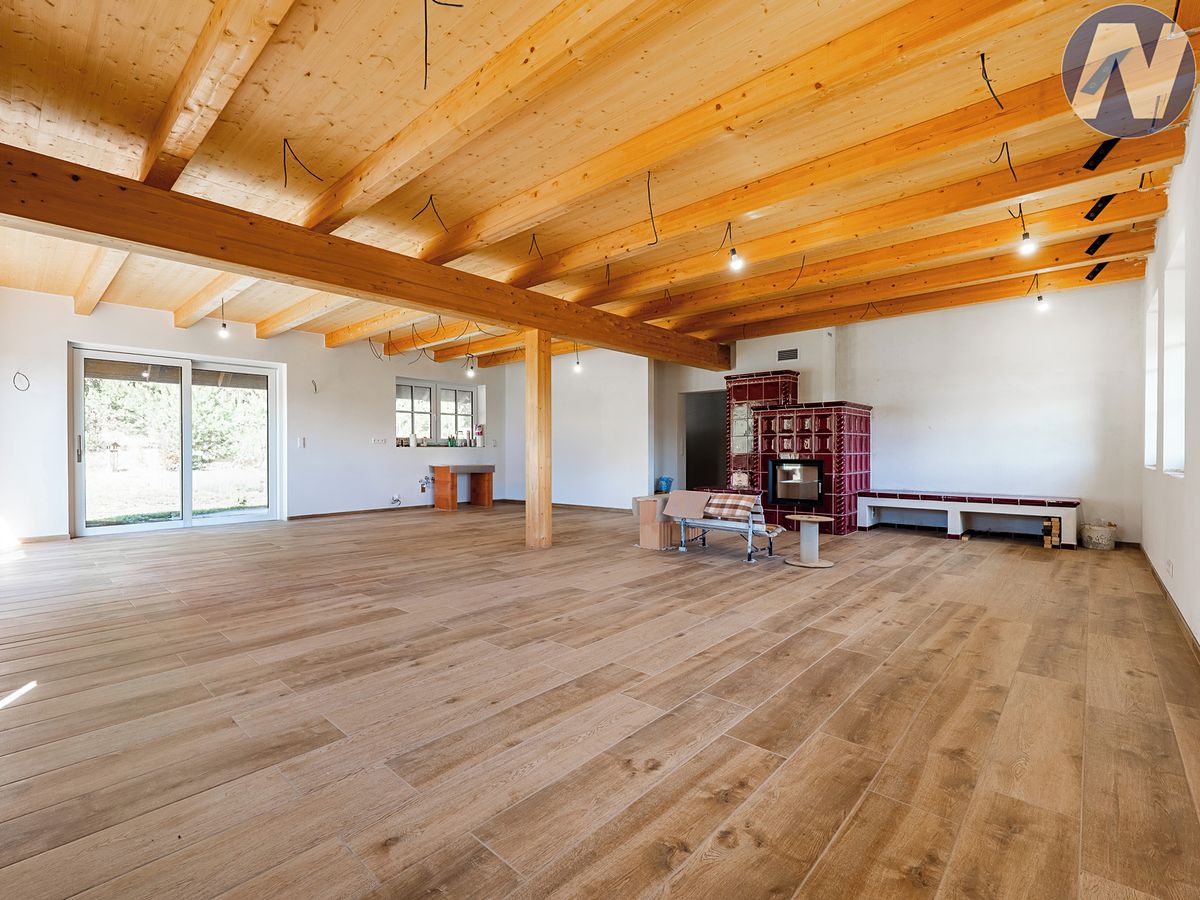 Prodej rodinného domu 440 m², pozemek 21082 m² – fotografie 5