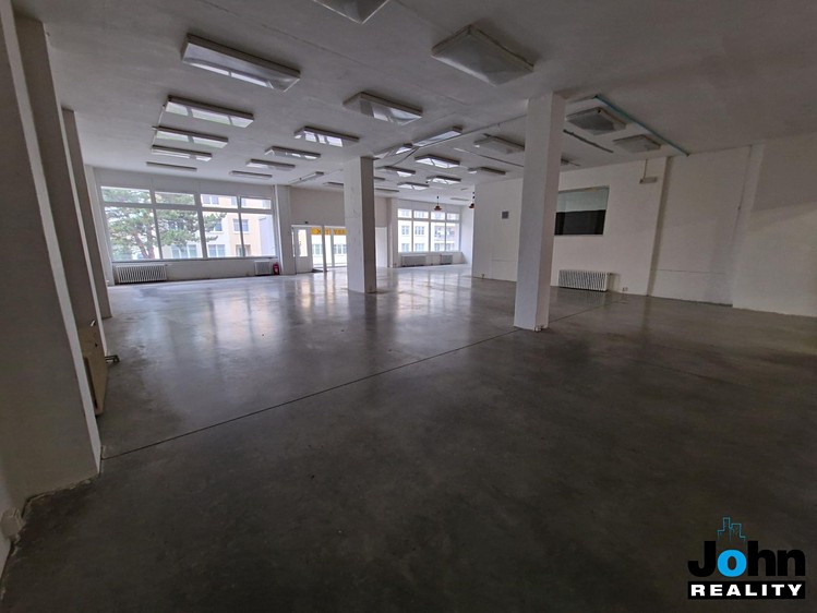 Комерційне приміщення в оренду, 400 м² (6 з 27)