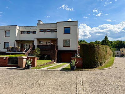 Prodej  rodinného domu 240 m², pozemek 564 m²