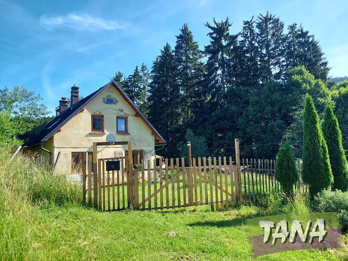 Prodej rodinného domu 80 m², pozemek 29401 m² – fotografie 2