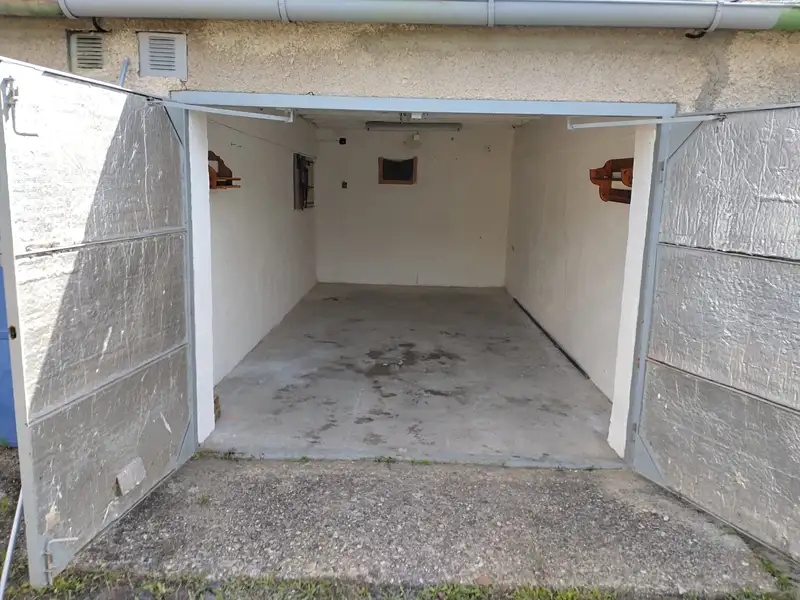 Prodej garáže 20 m², Slaný – náhled fotky 3