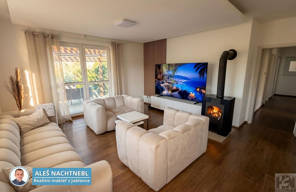 Prodej rodinného domu 100 m², pozemek 917 m² – fotografie 4
