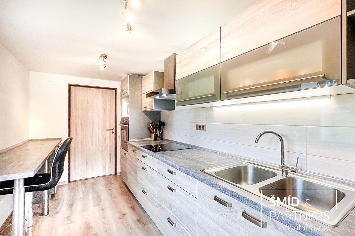 Prodej rodinného domu 150 m², pozemek 1141 m² – fotografie 5