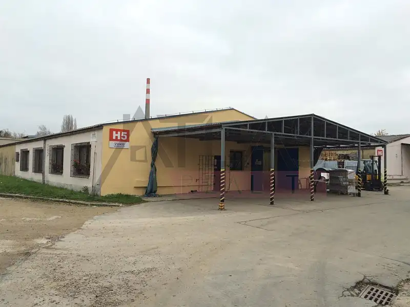 Pronájem skladového prostoru 378 m², Praha – náhled fotky 3