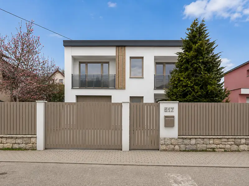 Prodej rodinného domu 231 m², pozemek 397 m², Liberec – náhled fotky 1