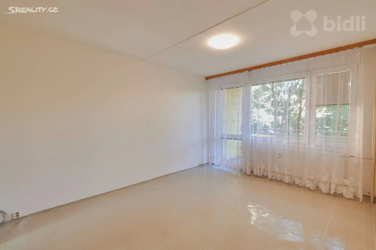 Pronájem bytu 3+1 72 m², Tachovská