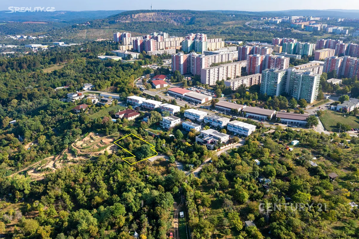 Prodej stavebního pozemku 2004 m² – pohled 6