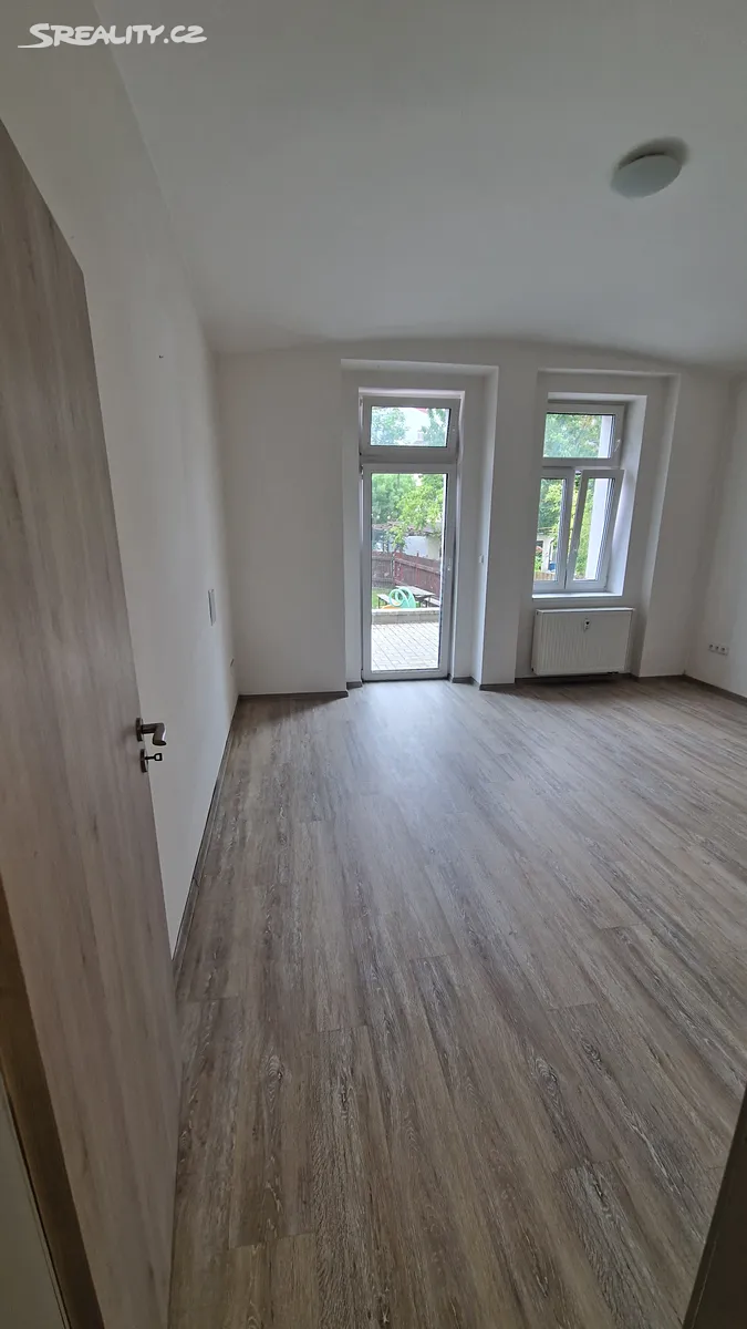 Pronájem bytu 2+kk 50 m² – další