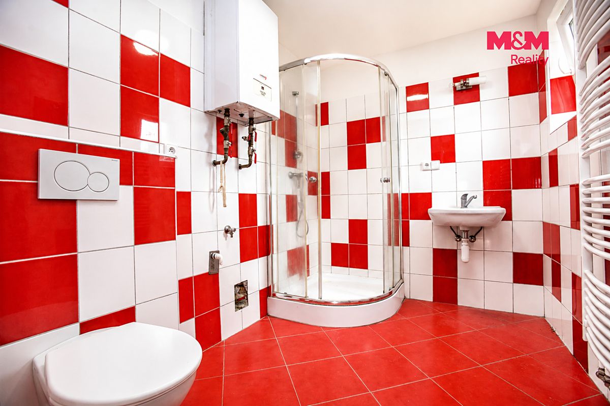 Prodej rodinného domu 86 m², pozemek 418 m² – fotografie 2