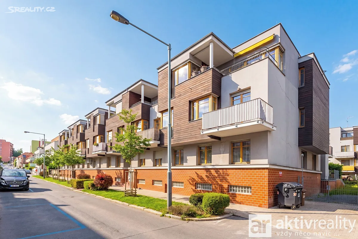 Prodej bytu 3+1 110 m² – pohled 2