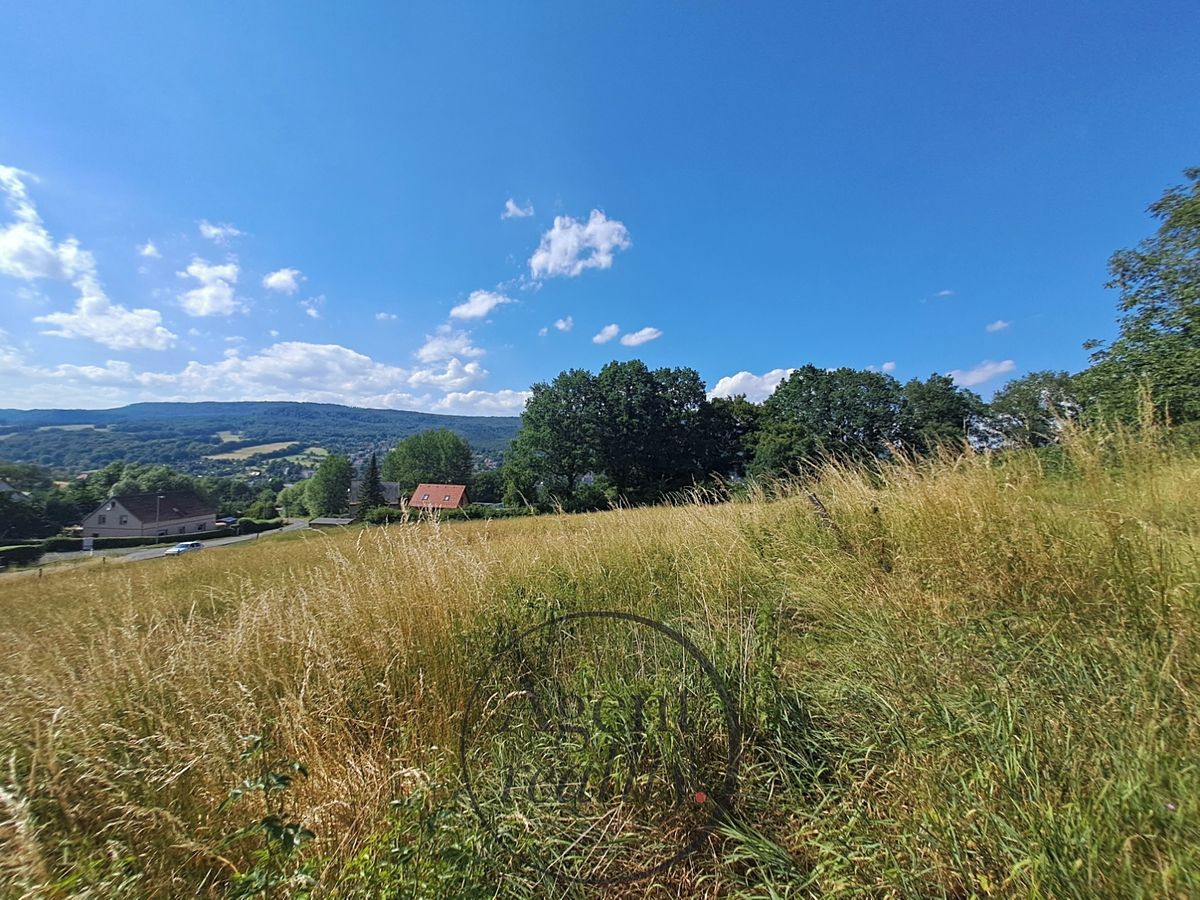 Prodej stavebního pozemku 902 m² – fotografie 3