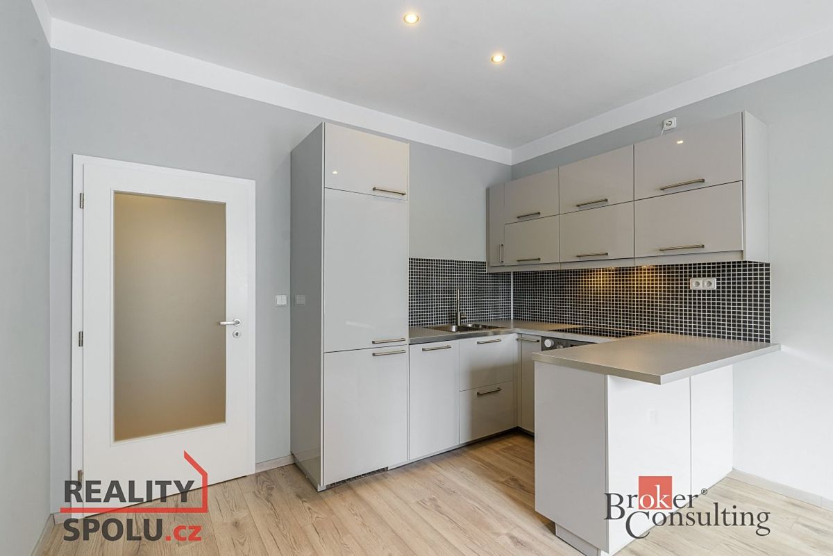 Pronájem bytu 2+kk 40 m²