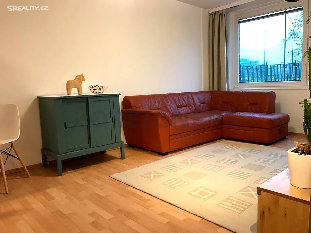 Pronájem bytu 2+kk 45 m², Praha