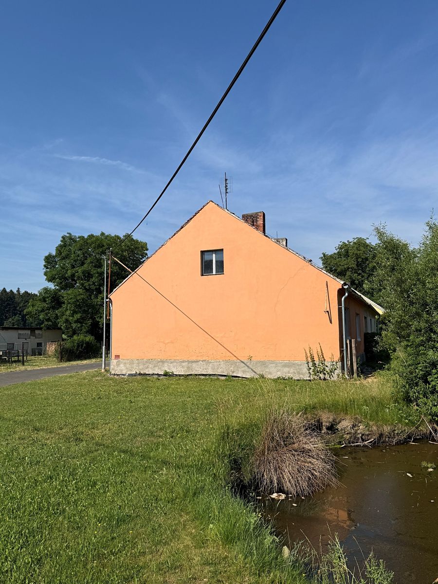 Prodej rodinného domu 88 m², pozemek 88 m² – fotografie 3