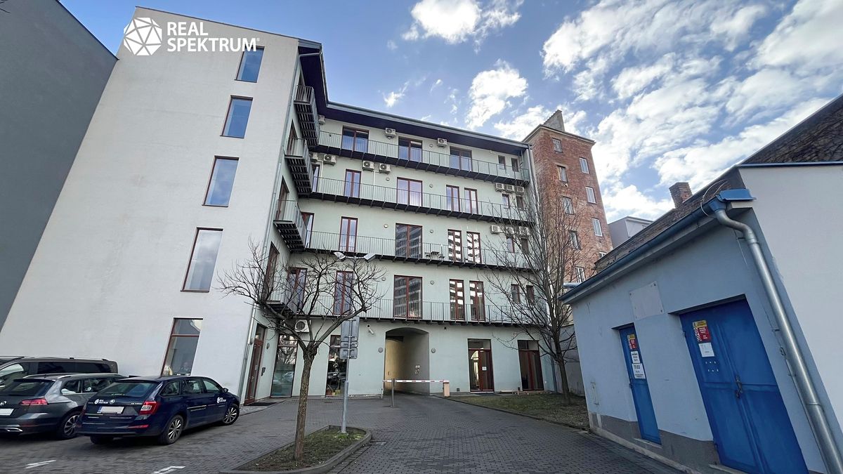 Pronájem kanceláře 21 m² – fotografie 2