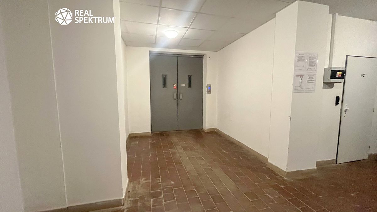 Pronájem kanceláře 36 m² – fotografie 3
