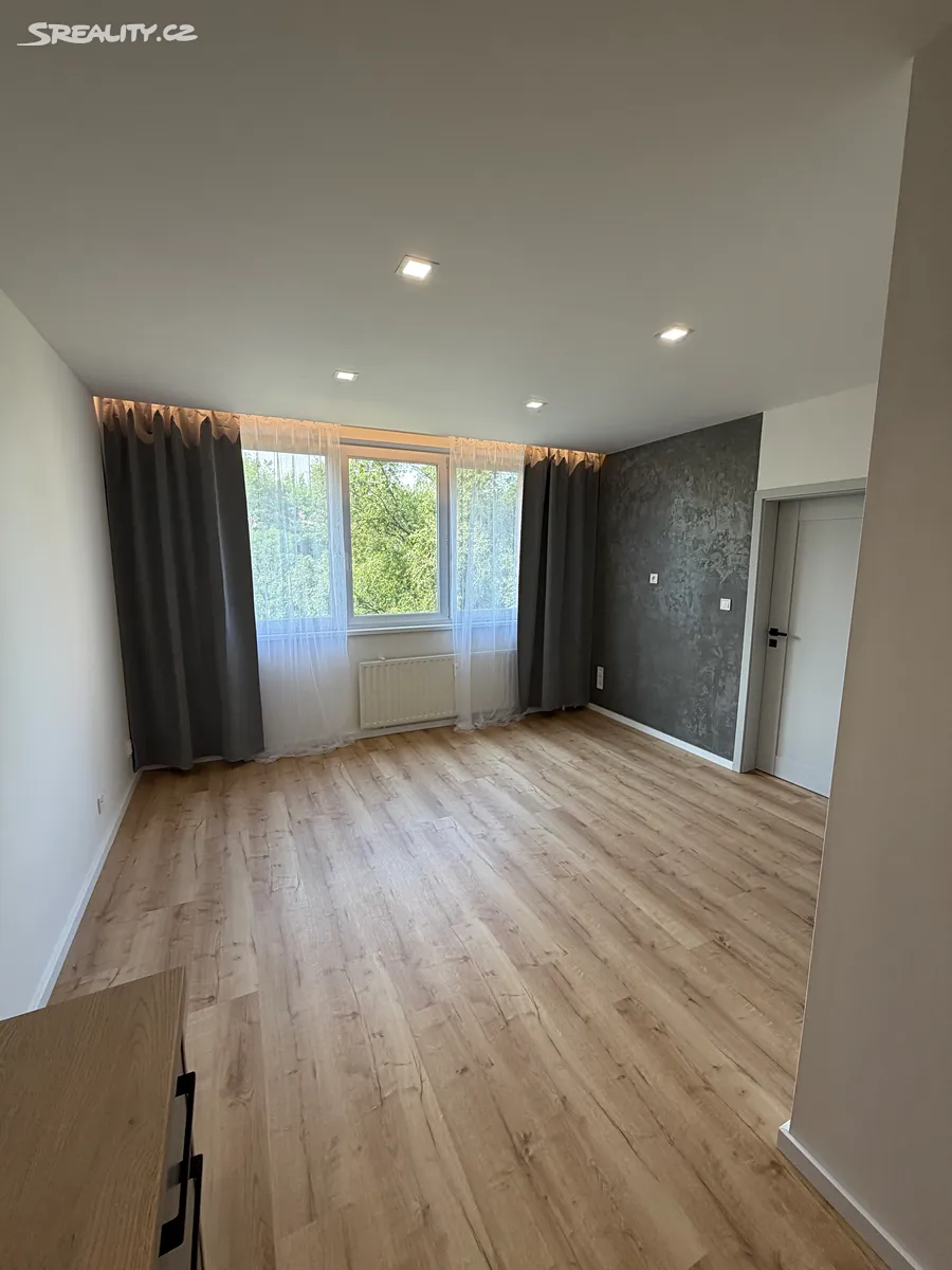 Prodej bytu 2+kk 32 m² – pohled 4